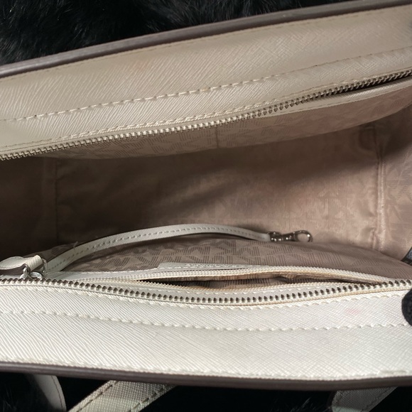 MICHEAL KORS Medium Selma Saffiano leather Satchel Crossbody Bag Ballet - Picture 5 of 14